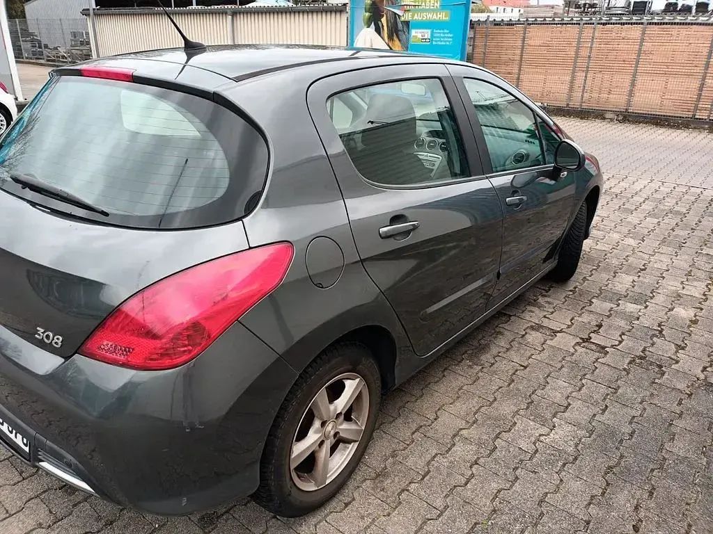 Gebraucht Peugeot 308 SW Tendance 120 PS (88 kW) 2010 Grau Kombi