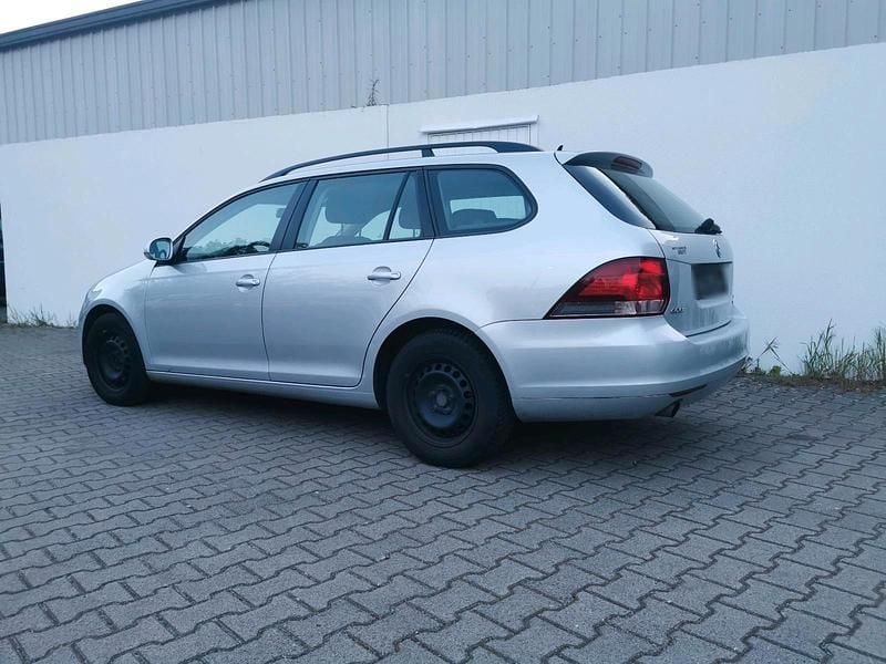 Gebraucht VW Golf VI 105 PS (77 kW) 2011 Grau Kleinwagen