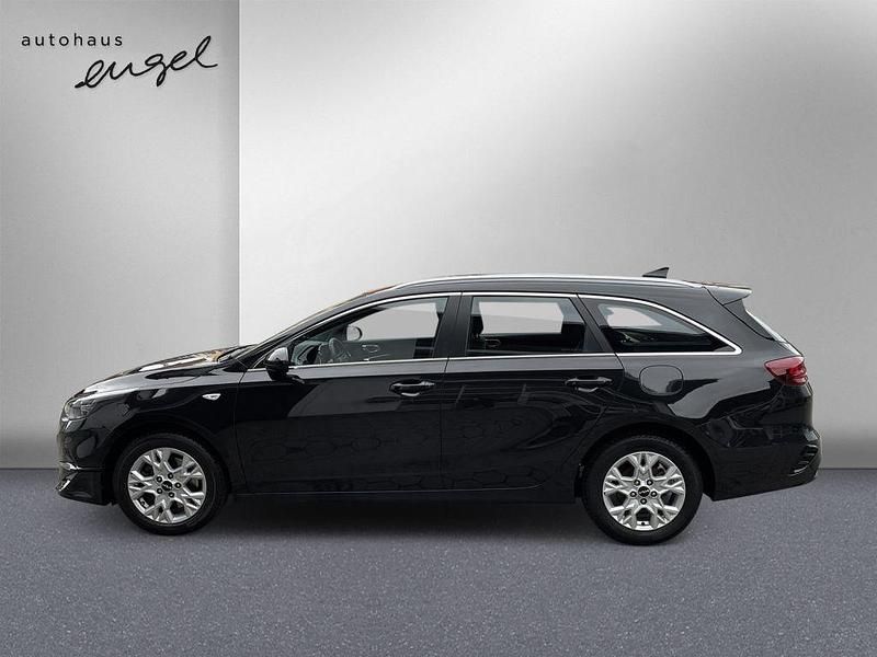 Gebraucht Kia Ceed Sportswagon Vision 159 PS (116 kW) 2022 Zilinaschwarz metallic (metallic) Kombi