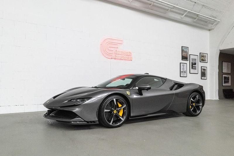 Gebraucht Ferrari SF90 999 PS (734 kW) 2022 Grau