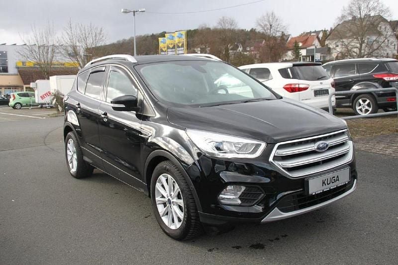 Używany Ford Kuga Titanium 150 KM (110 kW) 2019 Czarny SUV