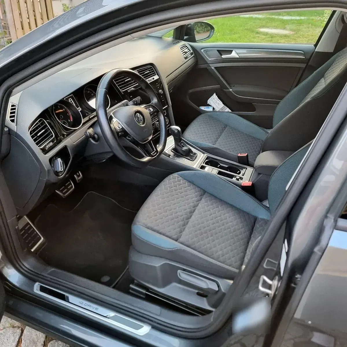 Gebraucht VW Golf VII IQ Drive 150 PS (110 kW) 2019 Grau Limousine