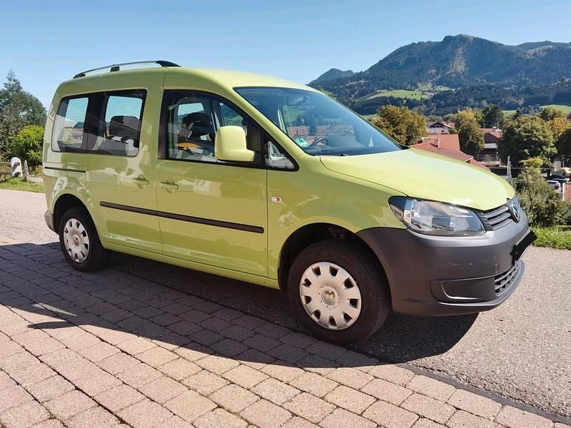 Grün Gebraucht 2012 VW Caddy Van / Kleinbus | 4.799 € (Superpreis) - Bild 1/4