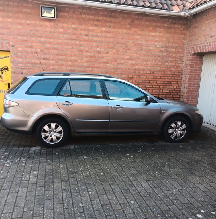 Grau Gebraucht 2004 Mazda 6 Comfort Kombi | 700 € (Fairer Preis) - Bild 1/4