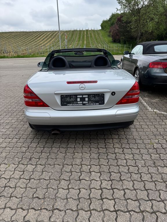 Gebraucht Mercedes SLK200 136 PS (100 kW) 1998 Silber Cabrio