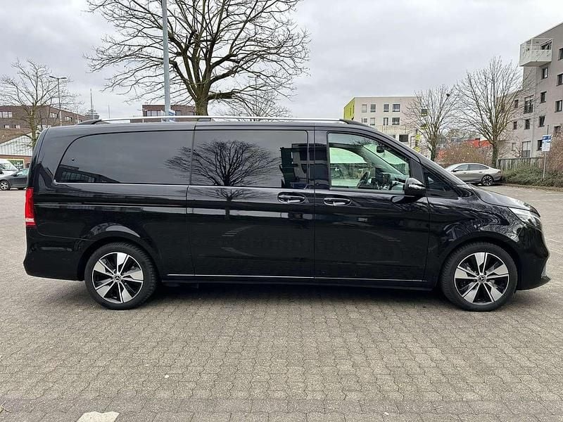 Gebraucht Mercedes E250 190 PS (139 kW) 2023 Schwarz Kombi