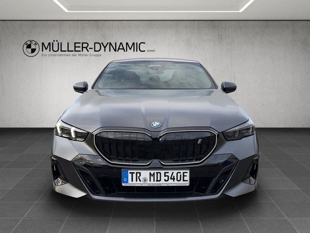 Bmw individual frozen deep gre Gebraucht 2023 BMW i5 M Sport Limousine | 72.820 € (Teuer) - Bild 1/4