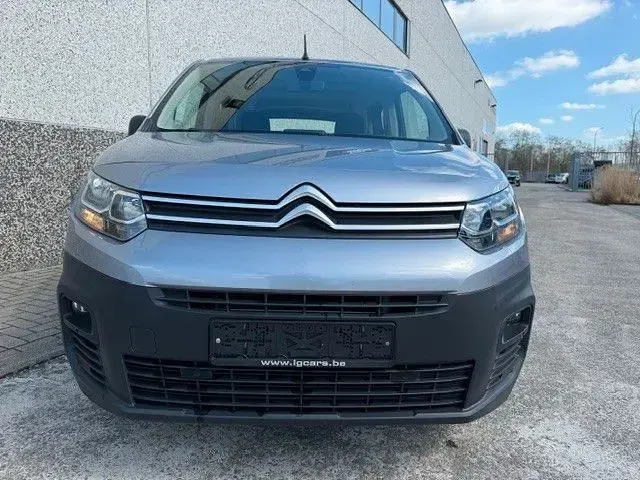 Gebraucht Citroën Berlingo Feel 131 PS (96 kW) 2021 Silber Van / Kleinbus