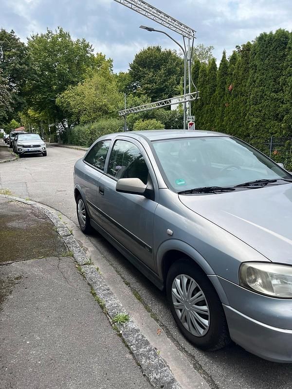 Gebraucht Opel Astra 75 PS (55 kW) 2000 Silber Kleinwagen