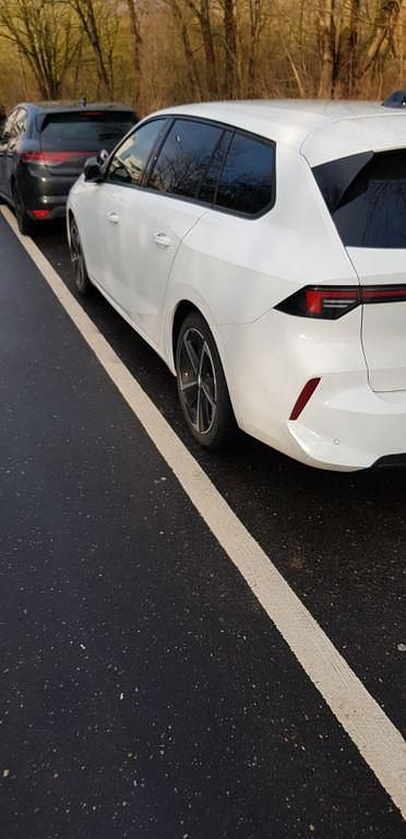 Gebraucht Opel Astra 131 PS (96 kW) 2024 Weiß Kombi