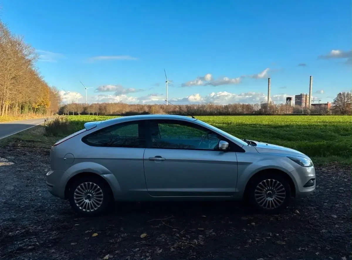 Gebraucht Ford Focus 142 PS (104 kW) 2010 Limousine