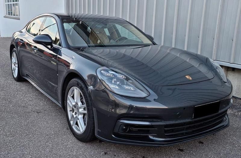 Gebraucht Porsche Panamera 4 330 PS (242 kW) 2017 Grau Limousine