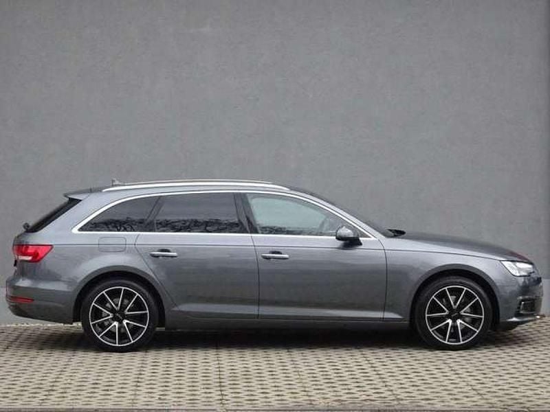 Gebraucht Audi A4 Design 150 PS (110 kW) 2017 Grau Kombi