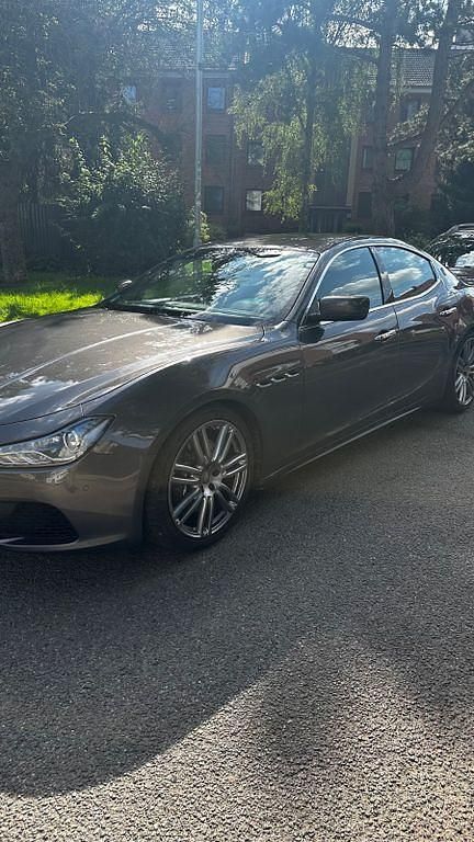 Grau Gebraucht 2015 Maserati Ghibli Coupé | 22.900 € - Bild 1/4