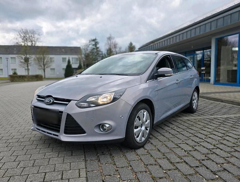 Gebraucht Ford Focus 105 PS (77 kW) 2011 Kombi
