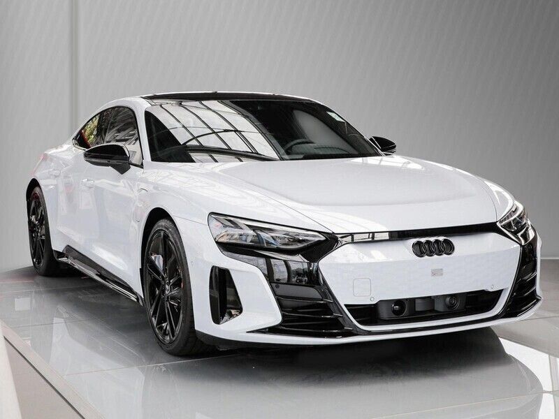 Gebraucht Audi e-tron GT quattro Ambiente 350 kW (476 PS) 2022 Grau Limousine