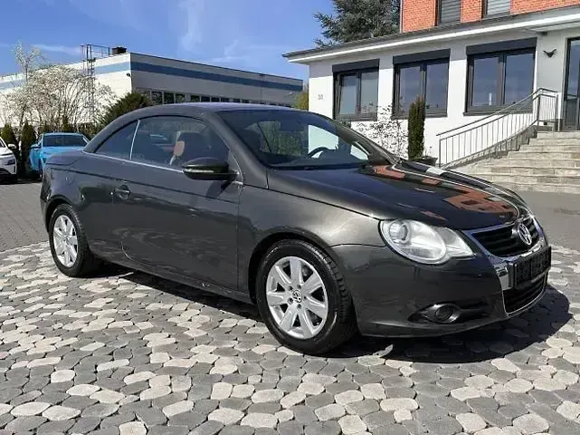 Usata VW Eos 160 CV (117 kW) 2009 Marrone Cabrio
