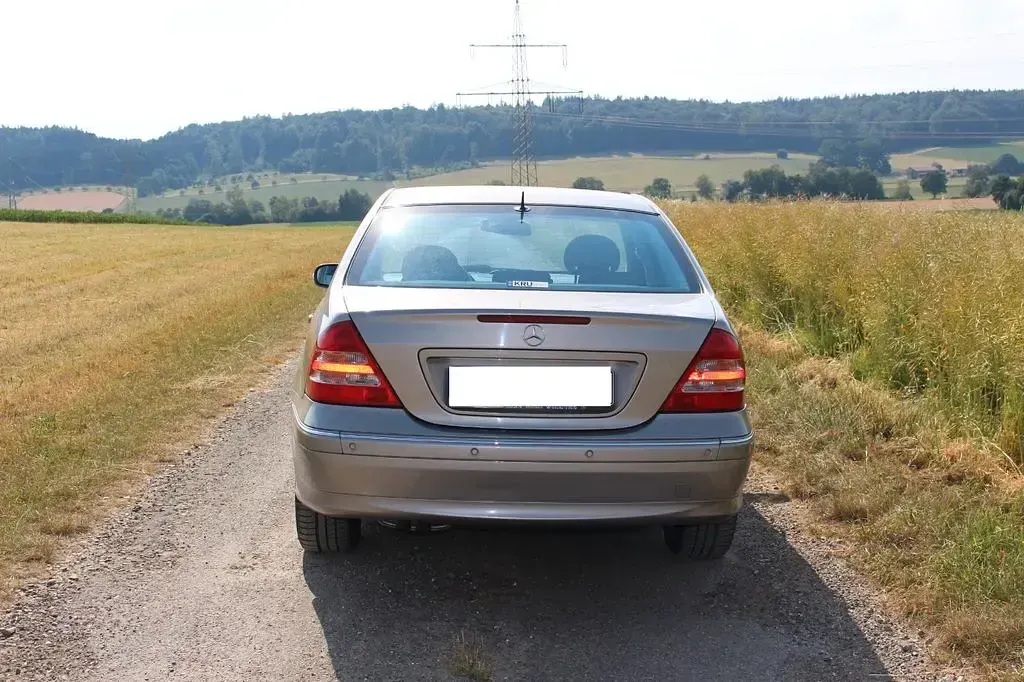 Gebraucht Mercedes C180 143 PS (105 kW) 2003 Silber Kombi