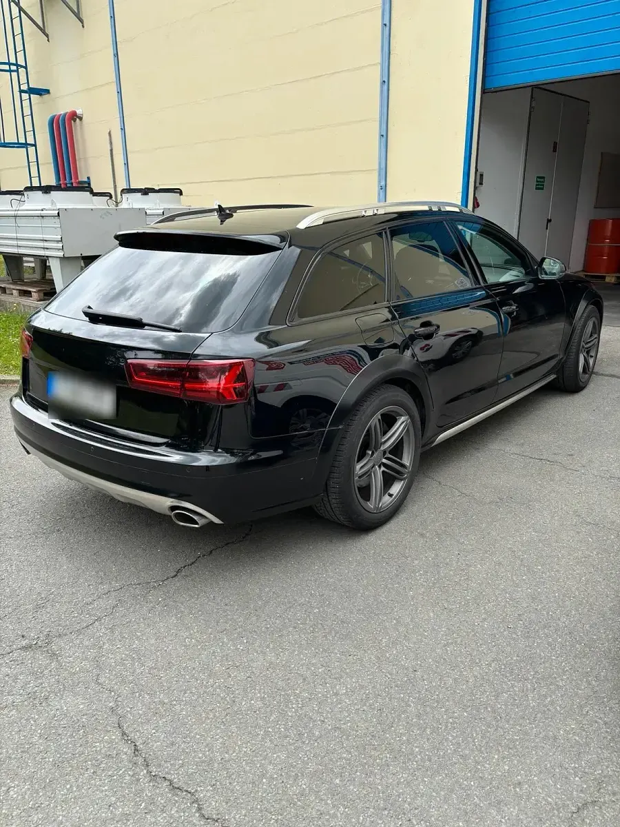 Gebraucht Audi A6 Allroad Comfort 218 PS (160 kW) 2017 Schwarz Kombi
