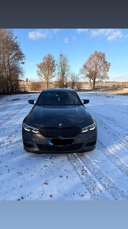 Gebraucht BMW 330 Performance 258 PS (189 kW) 2019 Schwarz Limousine