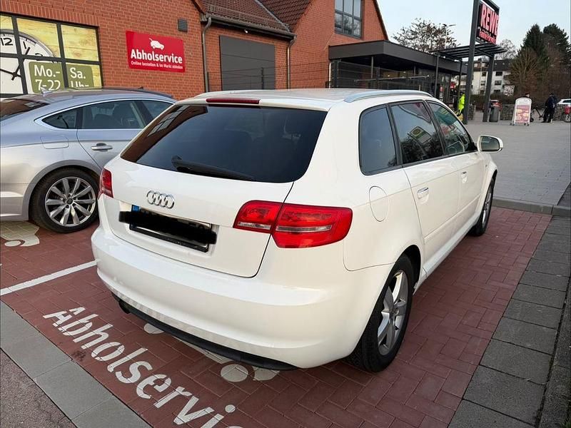 Gebraucht Audi A3 S-Line 105 PS (77 kW) 2010 Silber Kleinwagen