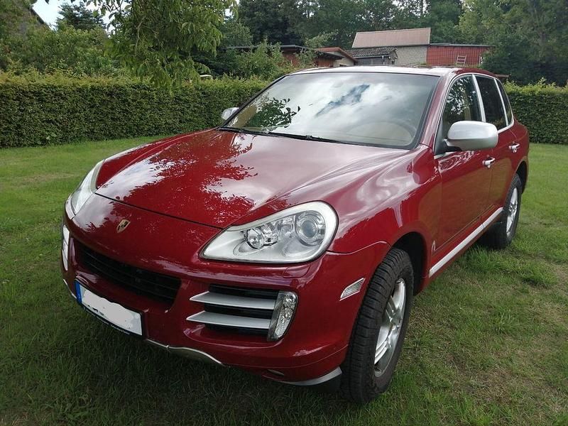 Rot Gebraucht 2009 Porsche Cayenne SUV | 14.100 € (Fairer Preis) - Bild 1/4