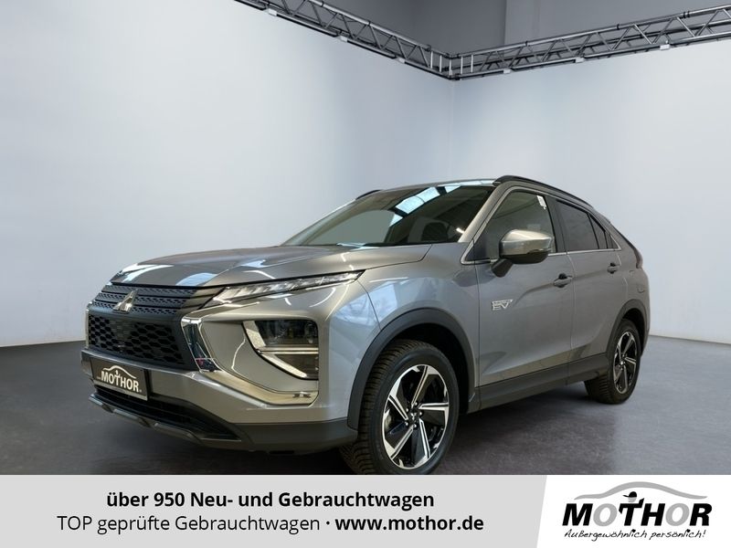 Platinumgrau (m) Gebraucht 2023 Mitsubishi Eclipse Cross Basis SUV | 25.878 € (Fairer Preis) - Bild 1/4