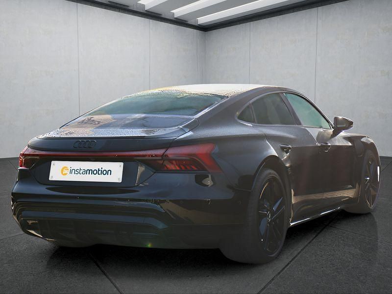 Second-hand Audi e-tron 350 kW (476 CP) 2024 Negru SUV