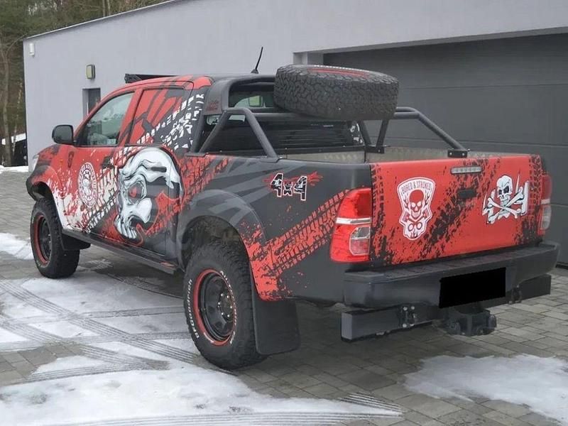 Gebraucht Toyota HiLux Life 144 PS (105 kW) 2012 Schwarz Abholung