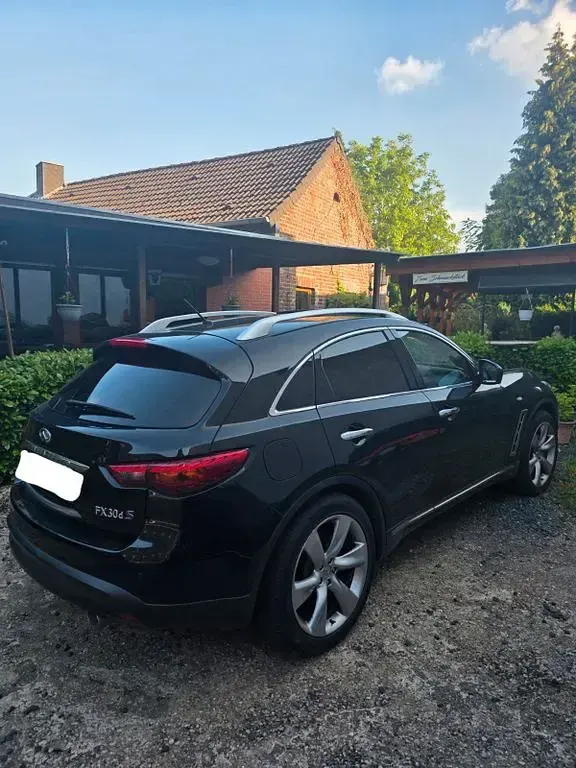 Gebraucht Infiniti Fx30 238 PS (175 kW) 2012 Schwarz SUV