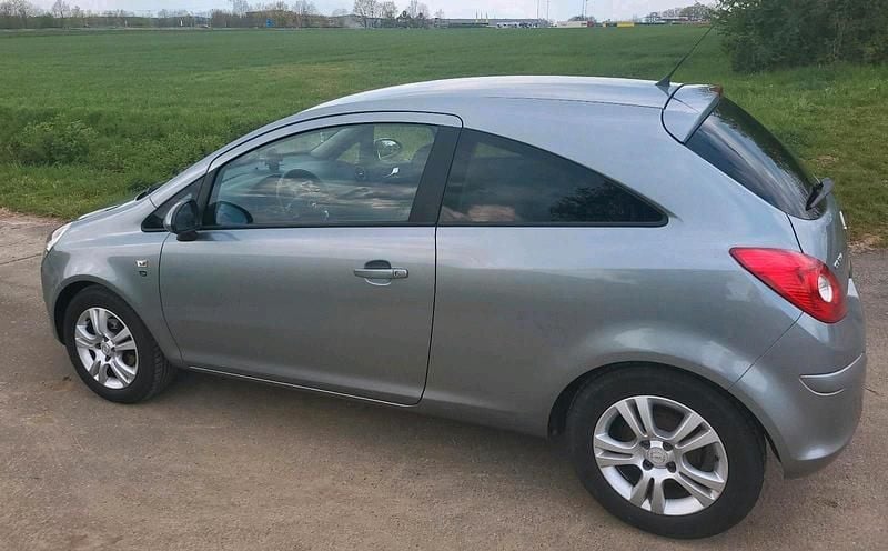 Gebraucht Opel Corsa 101 PS (74 kW) 2010 Grau Kleinwagen