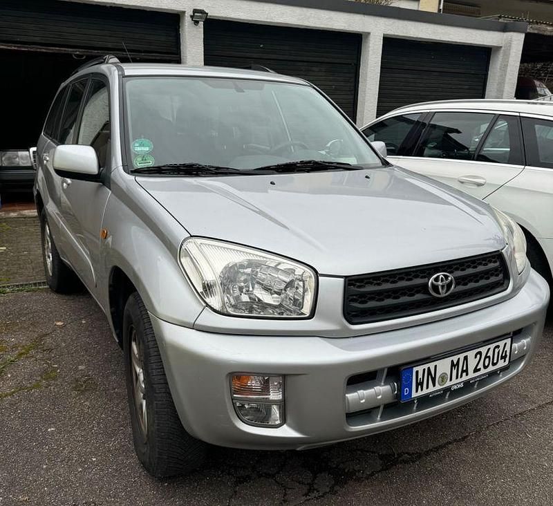 Gebraucht Toyota RAV4 125 PS (91 kW) 2003 Silber SUV