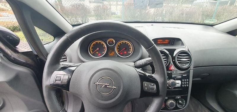 Gebraucht Opel Corsa Selection 69 PS (50 kW) 2010 Schwarz Kleinwagen