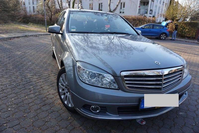 Gebraucht Mercedes C280 Elegance 231 PS (169 kW) 2009 Grau Limousine