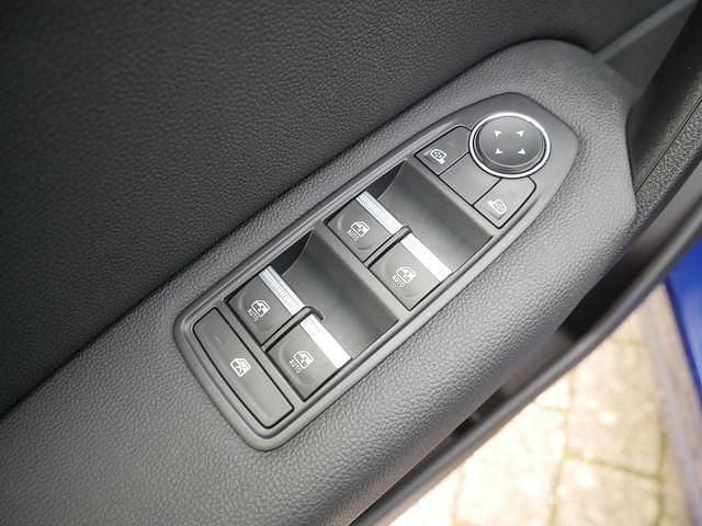 Gebraucht Renault Captur Techno 91 PS (66 kW) 2023 Blau SUV