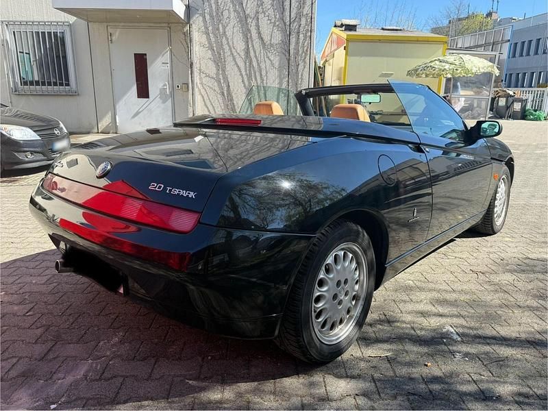Gebraucht Alfa Romeo Spider 150 PS (110 kW) 2001 Schwarz Cabrio