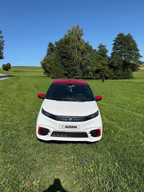 Weiß Gebraucht 2023 Aixam Microcar Sport Kleinwagen | 15.000 € - Bild 1/4