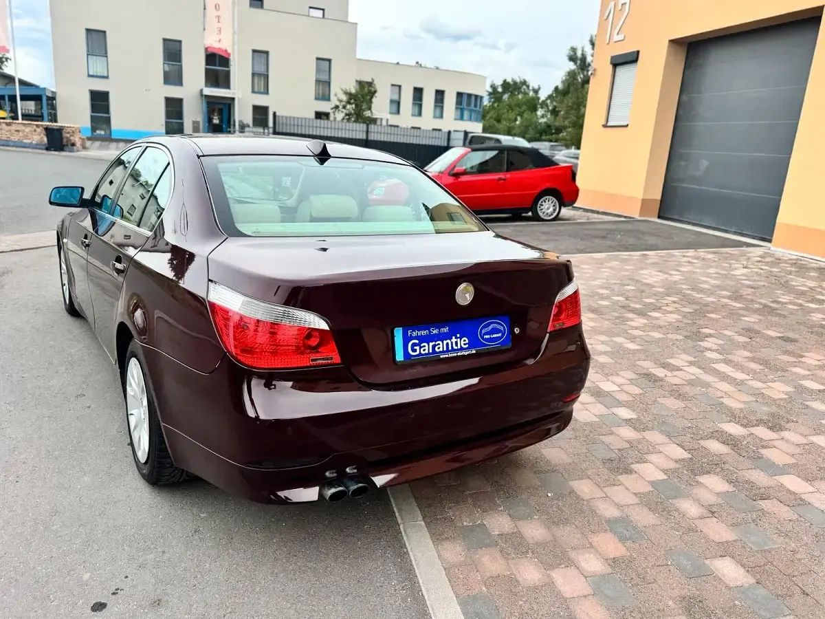 Gebraucht BMW 523 177 PS (130 kW) 2006 Andere farben Limousine