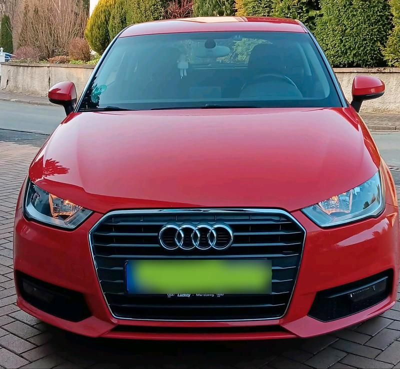 Gebraucht Audi A1 Sportback 95 PS (69 kW) 2015 Rot Kleinwagen