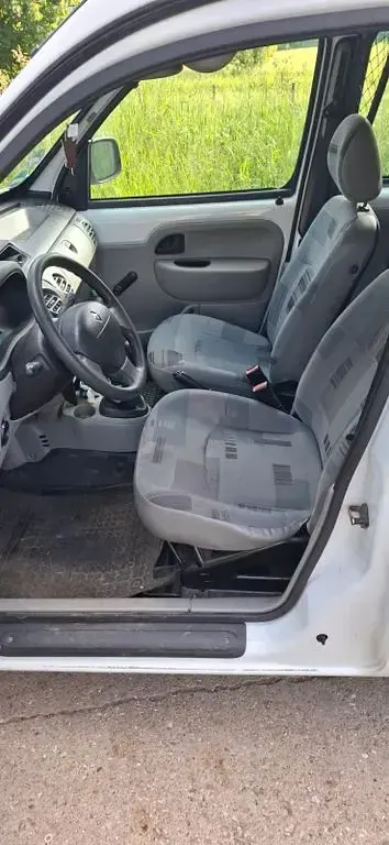 Gebraucht Renault Kangoo 68 PS (50 kW) 2006 Weiß Van / Kleinbus