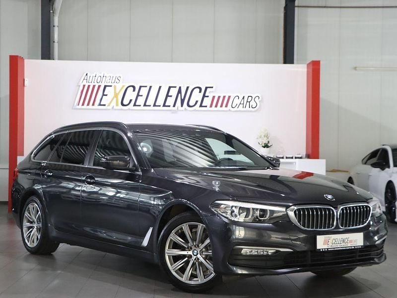Grau Gebraucht 2018 BMW 520 Comfort Edition Kombi | 20.400 € (Guter Preis) - Bild 1/4
