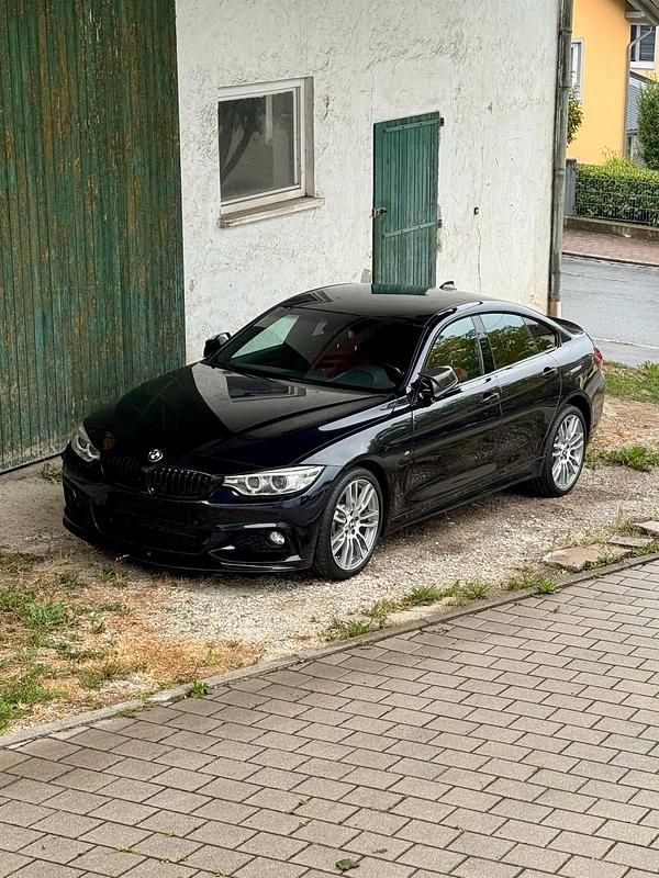 Schwarz Gebraucht 2015 BMW 420 Gran Coupé Shadowline Coupé | 22.222 € (Fairer Preis) - Bild 1/4
