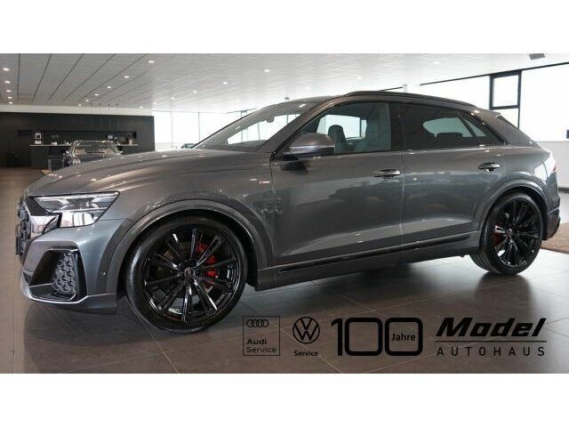 Grau Gebraucht 2024 Audi Q8 S-Line SUV | 99.900 € - Bild 1/4
