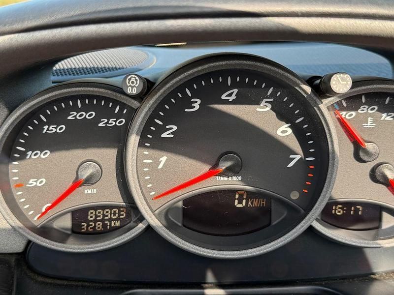 Gebraucht Porsche Boxster 220 PS (161 kW) 2000 Silber Cabrio