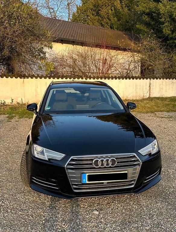 Gebraucht Audi A4 Sport 150 PS (110 kW) 2016 Schwarz Kombi