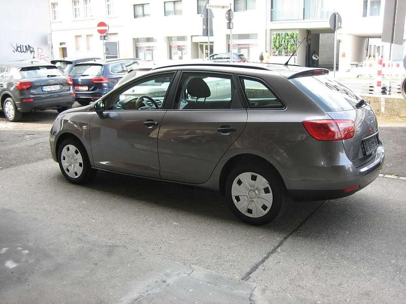 Gebraucht Seat Ibiza ST Reference 86 PS (63 kW) 2015 "technic" grau Kombi