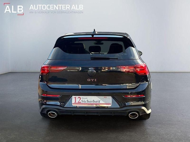 Gebraucht VW Golf VIII 300 PS (220 kW) 2022 Deep black perleffekt Limousine