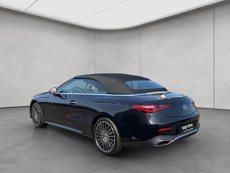 Gebraucht Mercedes CLE300 AMG 258 PS (189 kW) 2024 Schwarz Cabrio