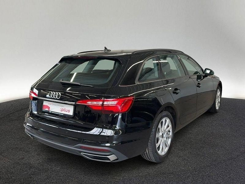 Gebraucht Audi A4 Design 136 PS (100 kW) 2023 Brillantschwarz Kombi