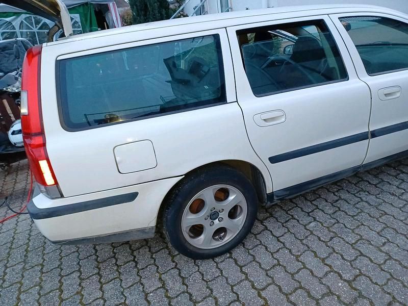 Gebraucht Volvo V70 163 PS (119 kW) 2002 Weiß Kombi
